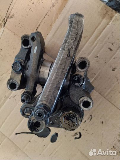 Ось коромысел DAF XF 105 2008