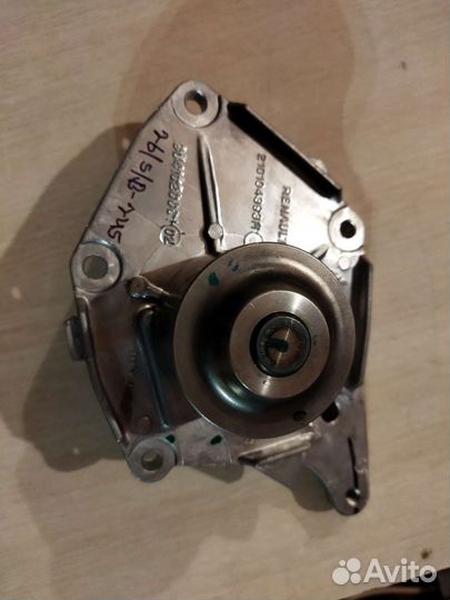 Водяная помпа рено