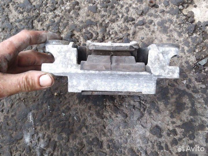 Опора кпп Ford Mondeo