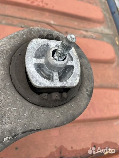 Балка задней подвески Mercedes w221