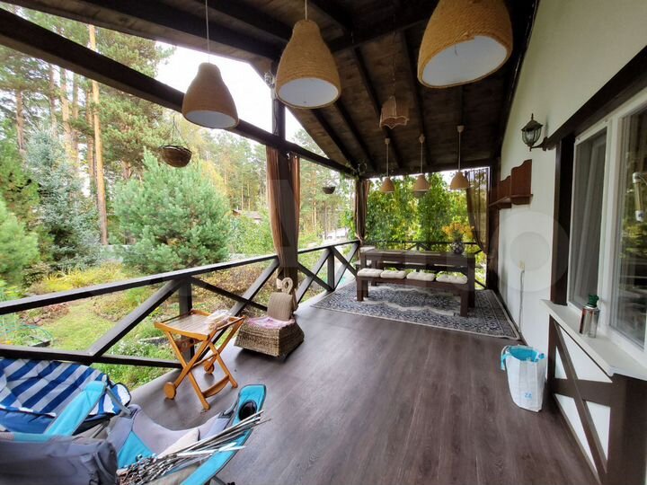 Коттедж 100 м² на участке 10 сот.