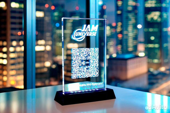 Табличка с qr кодом. Лазерная гравировка