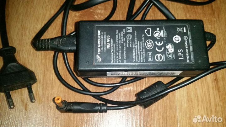 Блок питания для ноутбука нетбука