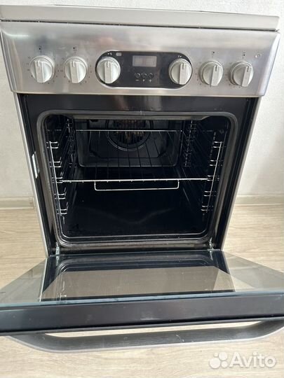 Плита электрическая бу Hotpoint Ariston