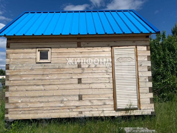 Дача 15 м² на участке 5 сот.