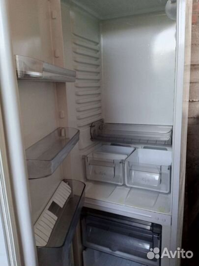 Холодильник hotpoint ariston бу