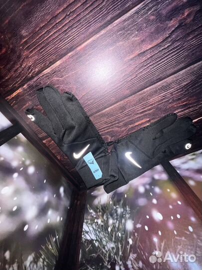 Перчатки Nike сенсорные