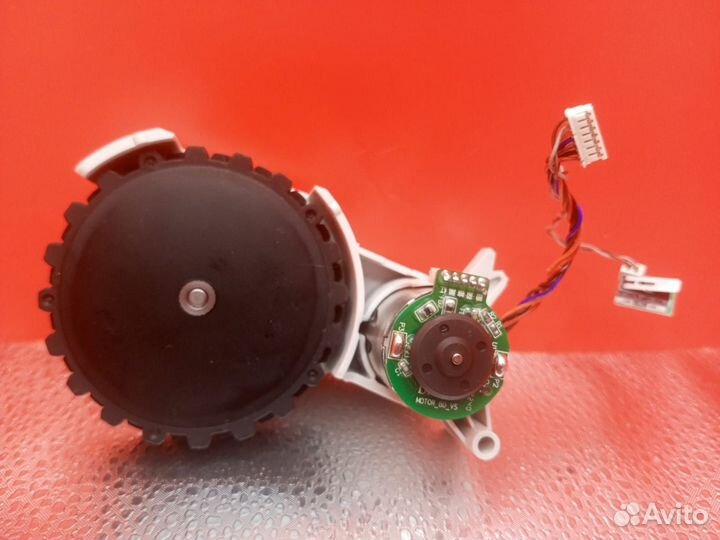 Пылесос Dreame Bot D10S RLS3L / Колесо левое L