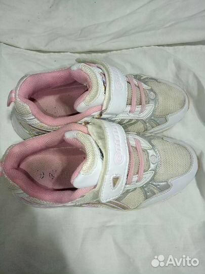 Кроссовки для девочки 32 размер