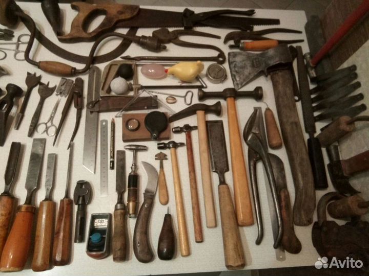 Старинный инструмент