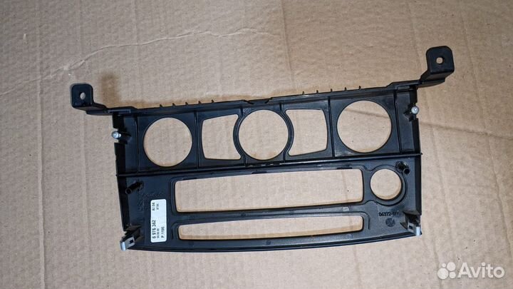 Накладка ссс BMW E60/61 LCI