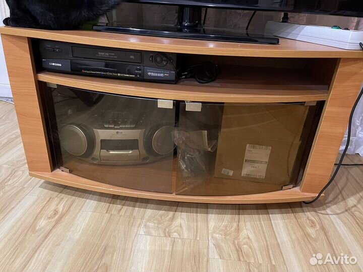 Стенка в гостиную со шкафом под тв бу