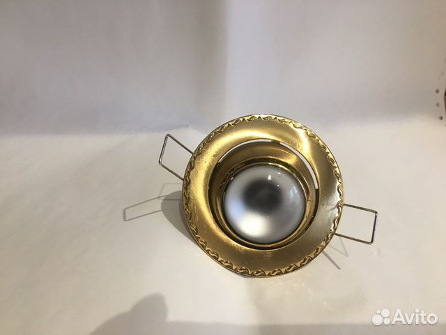 Светильник потолочный встраиваемый