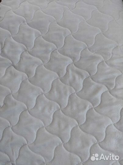 Стеганая ткань: розовая и голубая