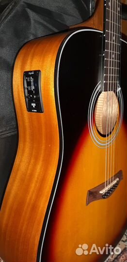 Электроакустическая гитара со Звукоснимателем