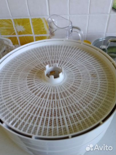 Сушилка для овощей и фруктов ezidri