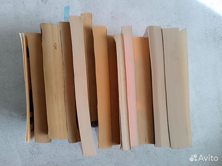 Книги мягкая обложка разные