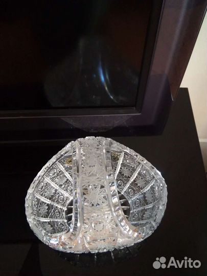 Хрустальная корзинка, ваза