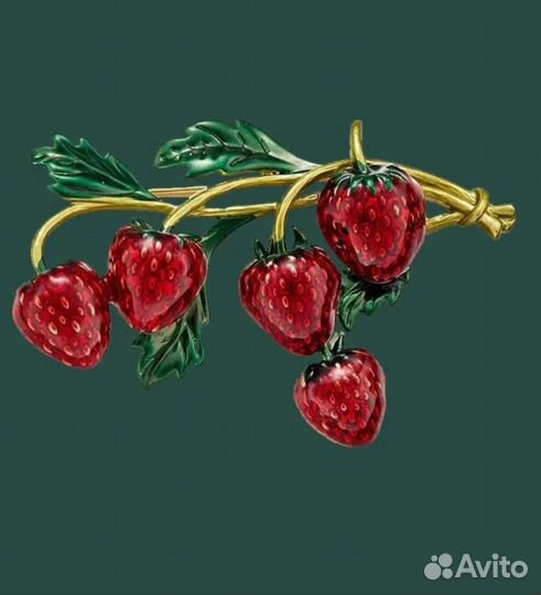 Броши разные, очень красивые