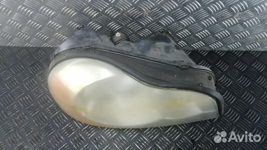 Фара правая volvo XC90 1 (8AG58MU01)