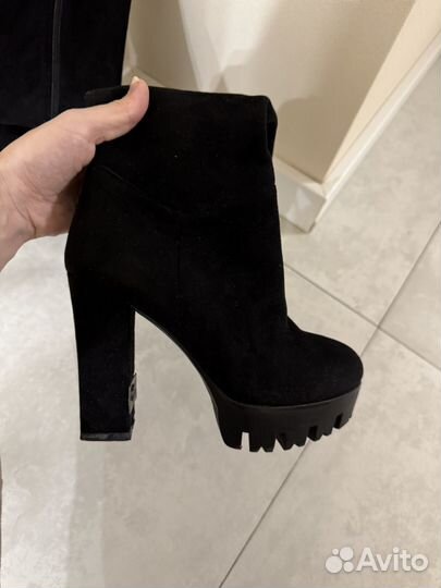 Сапоги женские весенние