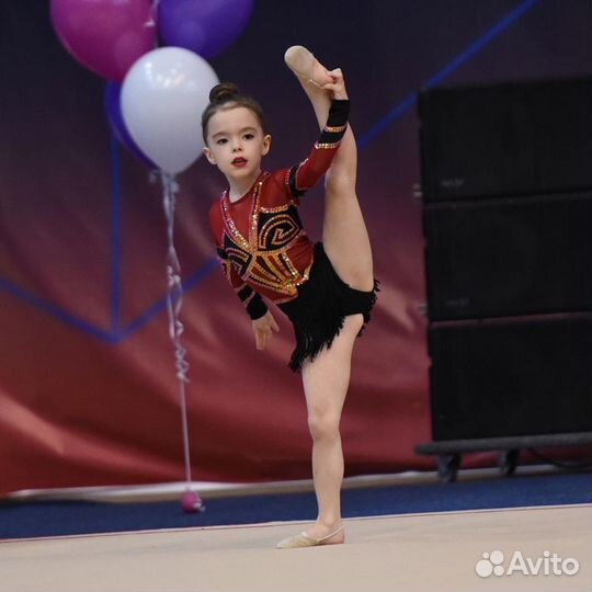 Костюм для художественной гимнастики