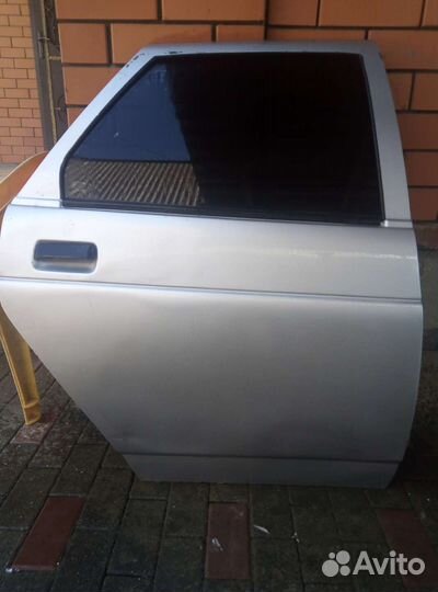 Дверь задняя ваз 2110
