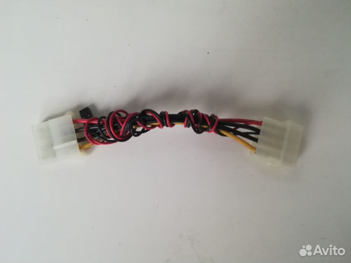 Переходник питания c SATA на Molex