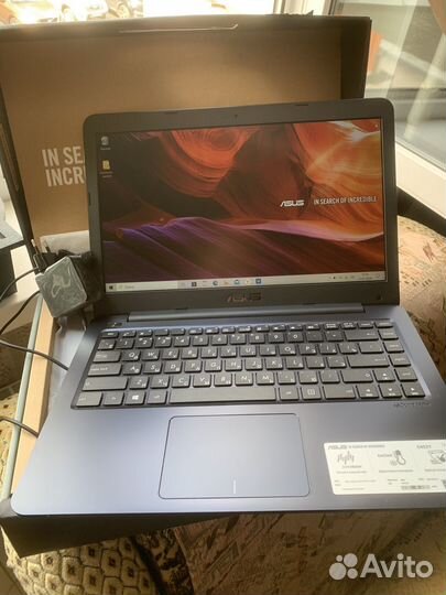 Asus E402Y ноутбук