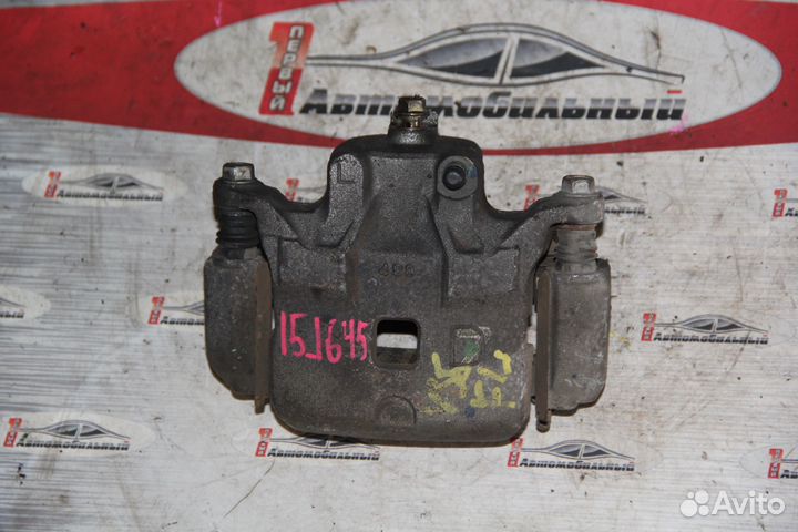 Суппорт перед лево c Nissan Skyline V35 VQ25DD