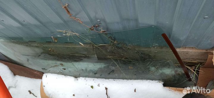 Стекло заднее bmw e30