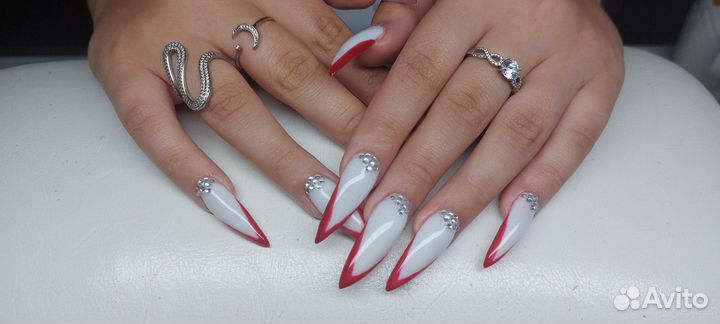 Мастер маникюра и педикюра