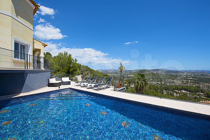 Дом 448 м² (Испания)