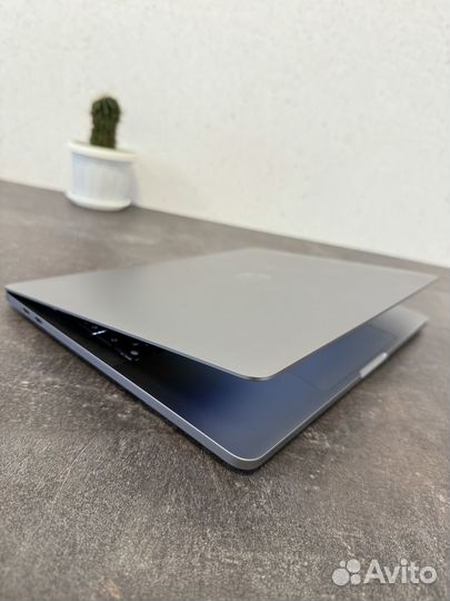 Apple MacBook Pro 13 M1 8/256GB SSD