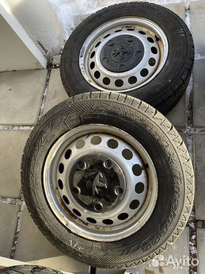 Колеса в сборе 215/65 R16C 109/107Q зимние шипы