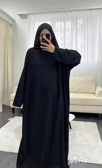 Платье с защипами