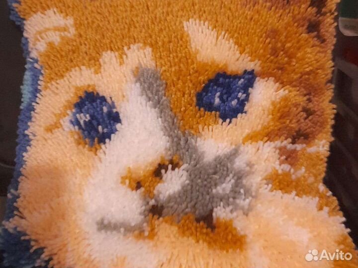 Декоративная подушка