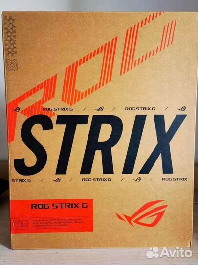 Asus Rog Strix G17 RTX 4070 / Ryzen 9 7845HX / 32G