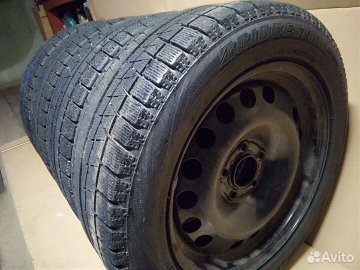 Bridgestone Blizzak Revo GZ 205/55 R16