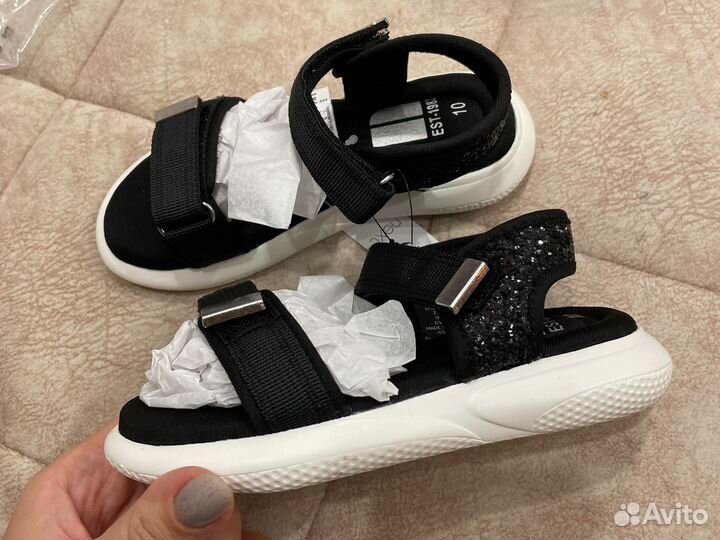 Новые сандалии Next 26,5, 28