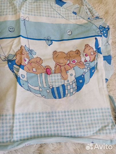 Бампер в детскую кроватку