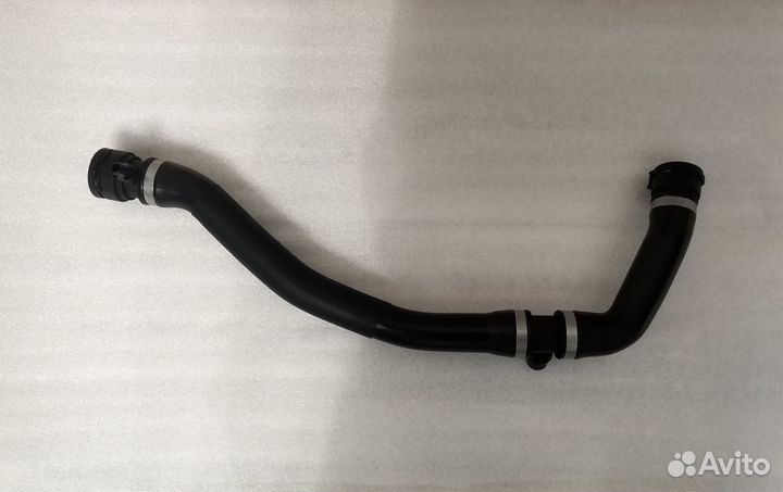 Шланг радиатор-двигатель BMW 17128616528 Новый