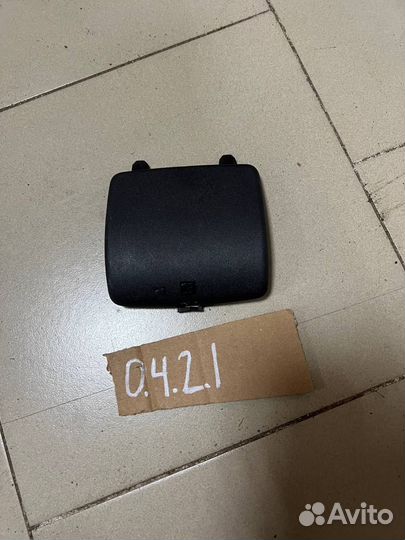 Крышка блока предохранителей Velar l560