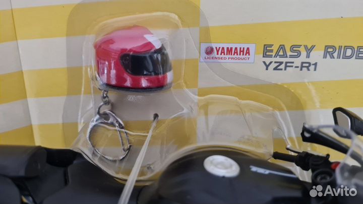 Модель мотоцикла Yamaha YZF-R1