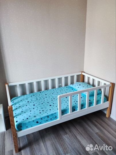 Детская кровать из массива бука