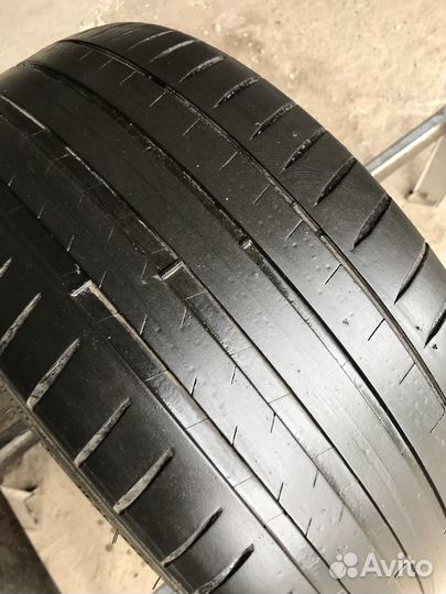 Michelin Pilot Sport 4 235/40 R18