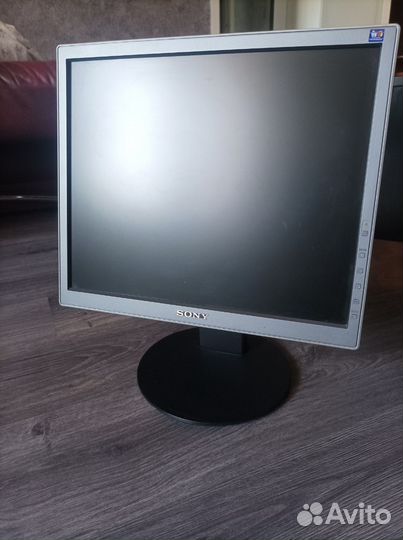 Монитор Sony SDM-S75A 17дюймов