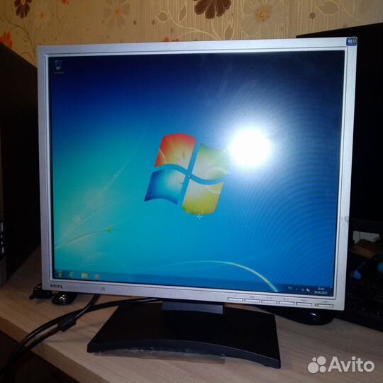 Монитор 17 vga dvi