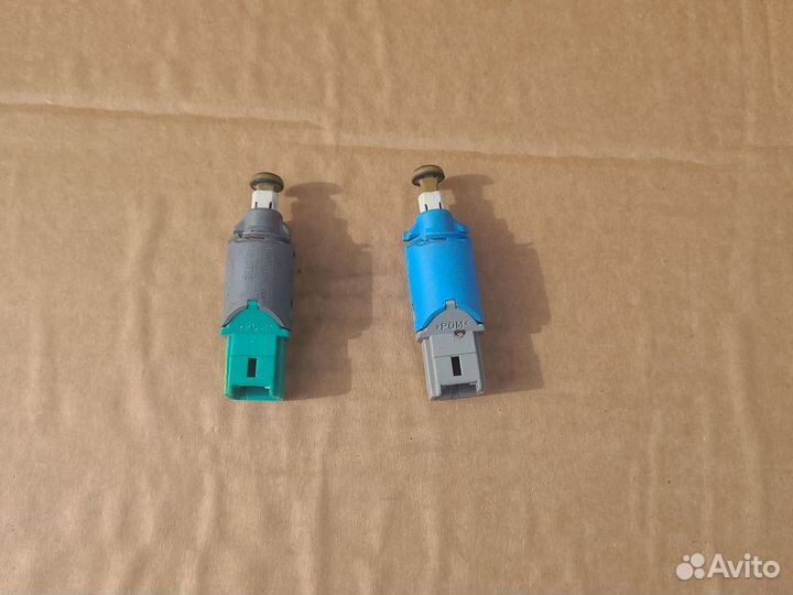 Датчика стоп-сигнала (лягушки) Renault Megane 2