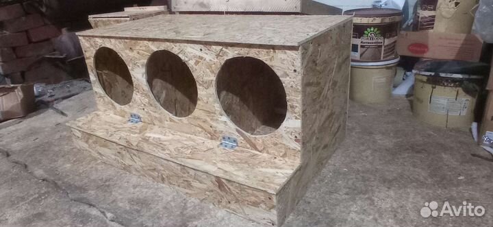 Гнездо для кур с яйцесборником